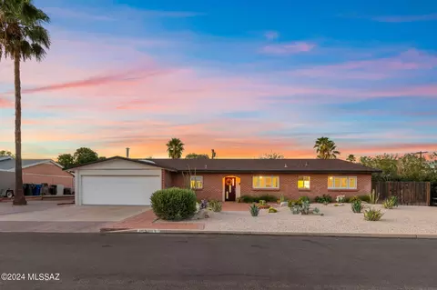 3341 E 4th St, Tucson, AZ 85716