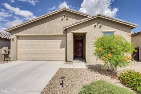 3282 W Sunlit Peak Dr, Tucson, AZ 85742