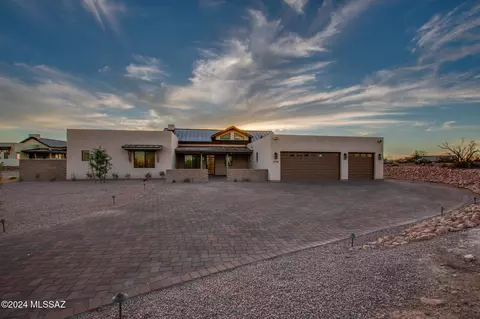 2770 W Black Cloud Ct, Tucson, AZ 85745