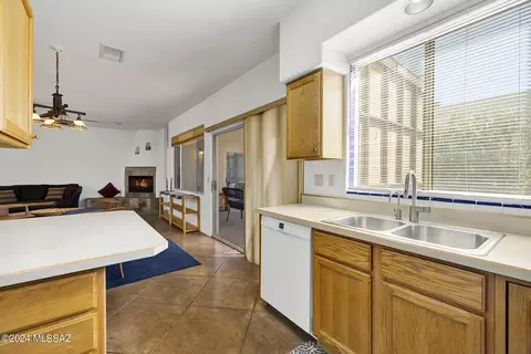 Kitchen - 1508 E Painted Colt Loop, Tucson, AZ 85719 photo 3 of 3