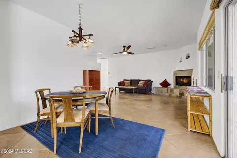 Dining - 1508 E Painted Colt Loop, Tucson, AZ 85719 photo 2 of 2