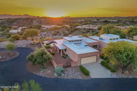5421 N Paseo Espejo, Tucson, AZ 85718