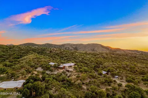 824 S Coronado Ridge Rd, Oracle, AZ 85623