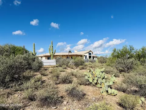 2120 N El Moraga Dr, Tucson, AZ 85745