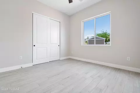 Bedroom - 13609 E Garigans Gulch, Vail, AZ 85641 photo 9 of 11