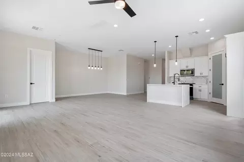 Living - 13609 E Garigans Gulch, Vail, AZ 85641 photo 5 of 5