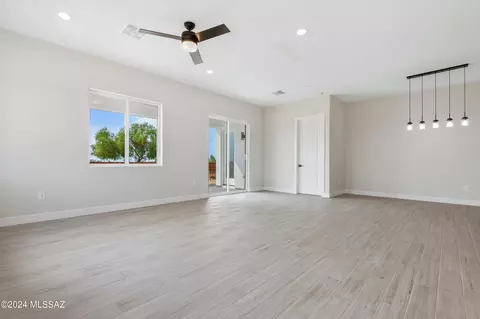 Living - 13609 E Garigans Gulch, Vail, AZ 85641 photo 4 of 5