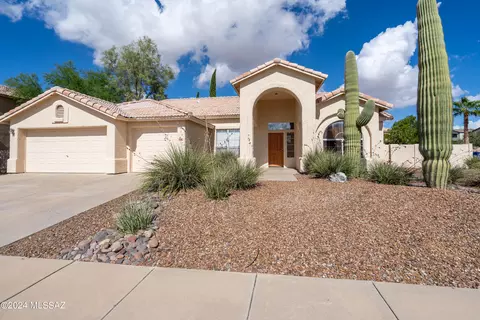 Exterior - 9325 E Carmel Dr, Tucson, AZ 85747 photo 6 of 10