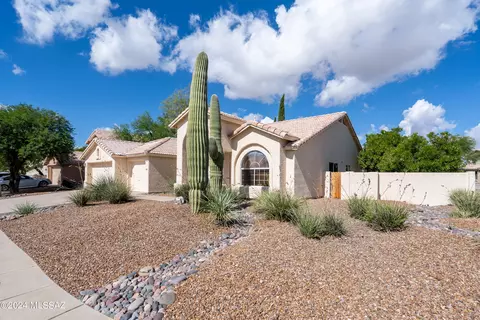 Exterior - 9325 E Carmel Dr, Tucson, AZ 85747 photo 9 of 10