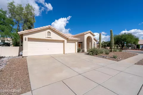 Exterior - 9325 E Carmel Dr, Tucson, AZ 85747 photo 8 of 10