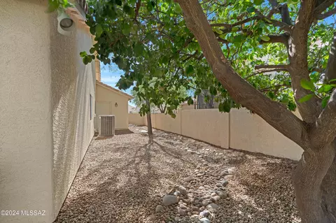 Exterior - 9325 E Carmel Dr, Tucson, AZ 85747 photo 5 of 10