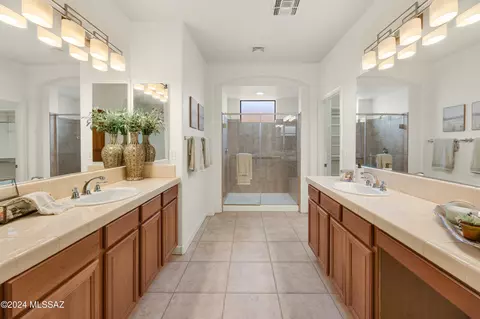 Bath - 63330 E Harmony Dr, Tucson, AZ 85739 photo 1 of 3