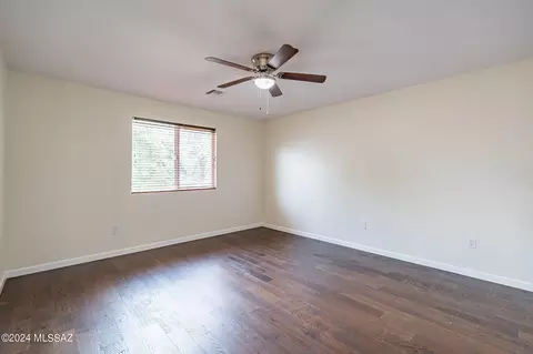 Bedroom - 10394 E Painted Turtle Ln, Tucson, AZ 85747 photo 6 of 11
