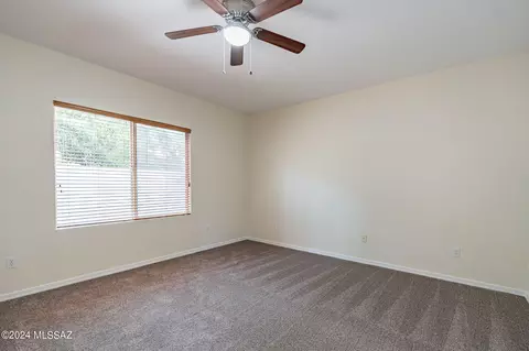 Bedroom - 10394 E Painted Turtle Ln, Tucson, AZ 85747 photo 2 of 11