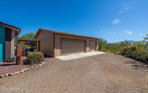 13152 E Hislop Hill Dr, Vail, AZ 85641 photo 2