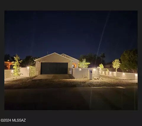 3040 W Palmyra St, Tucson, AZ 85705