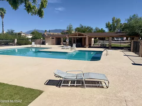 Exterior - 9889 E Sabrena Ln, Tucson, AZ 85748 photo 9 of 9