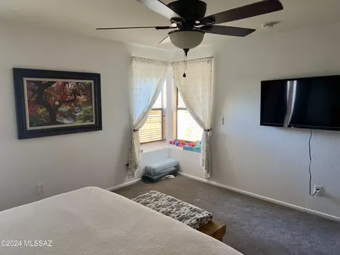 Bedroom - 9889 E Sabrena Ln, Tucson, AZ 85748 photo 1 of 4