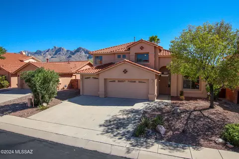 631 W Sendero Claro, Tucson, AZ 85737