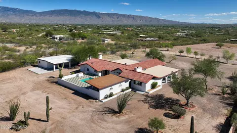 3360 N Houghton Rd, Tucson, AZ 85749