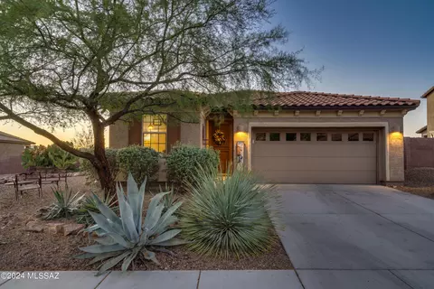 38746 S Running Roses Ln, Saddlebrooke, AZ 85739