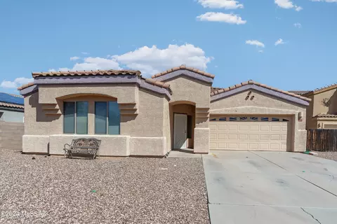 5559 S Desert Redbud Dr, Tucson, AZ 85757