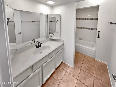 Bath - 1621 Va Encanto, Tucson, AZ 85715 photo 1 of 1