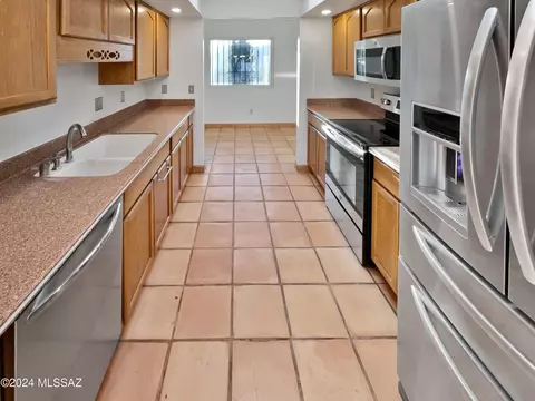 Kitchen - 1621 Va Encanto, Tucson, AZ 85715 photo 1 of 2