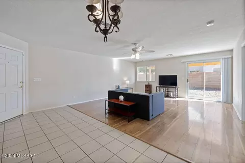 7058 Mitchell Flyer Rd, Tucson, AZ 85730 photo 6