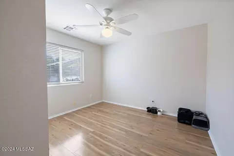 7058 Mitchell Flyer Rd, Tucson, AZ 85730 photo 17