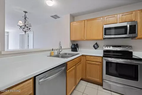7058 Mitchell Flyer Rd, Tucson, AZ 85730 photo 8
