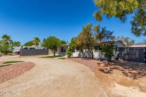 Exterior - 6261 E 20th St, Tucson, AZ 85711 photo 2 of 6