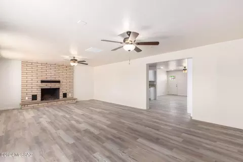 Living - 6261 E 20th St, Tucson, AZ 85711 photo 7 of 10