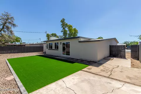 Exterior - 6261 E 20th St, Tucson, AZ 85711 photo 5 of 6