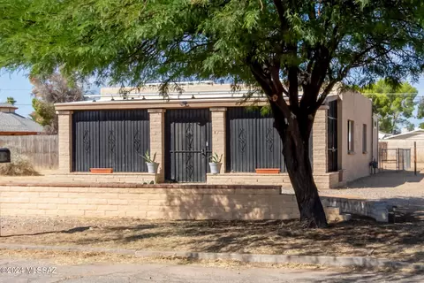 2147 N Fair Oaks Ave, Tucson, AZ 85712