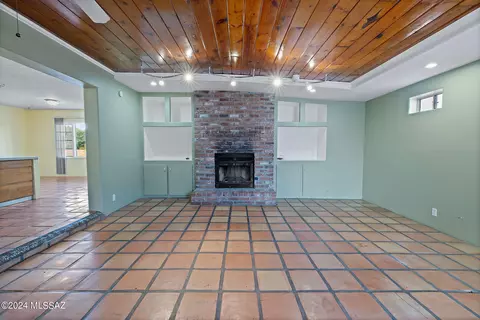 5644 E 2nd St, Tucson, AZ 85711 photo 13