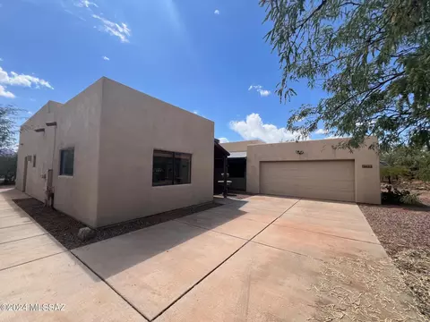 4111 E Tortolita St, Tucson, AZ 85739