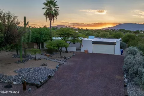 2570 N Tanque Verde Acres Dr, Tucson, AZ 85749
