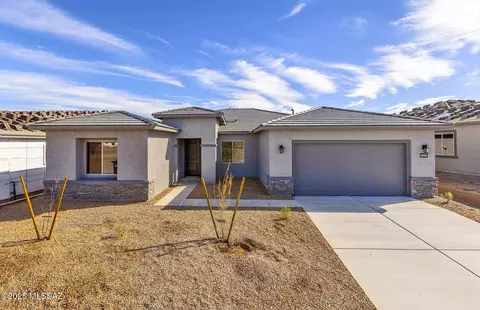 8242 S Sonoran Oak Dr, Tucson, AZ 85747