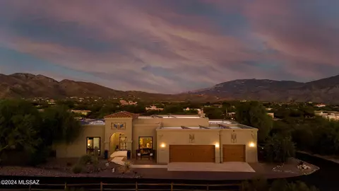 3056 N Soldier Trl, Tucson, AZ 85749