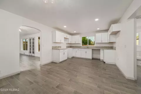Kitchen - 2525 E Lind Rd, Tucson, AZ 85716 photo 1 of 2