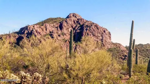 1 Viewcrest South Trl, Marana, AZ 85658