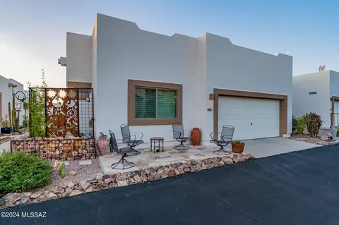 6139 W Red Sky Cir W, Tucson, AZ 85713