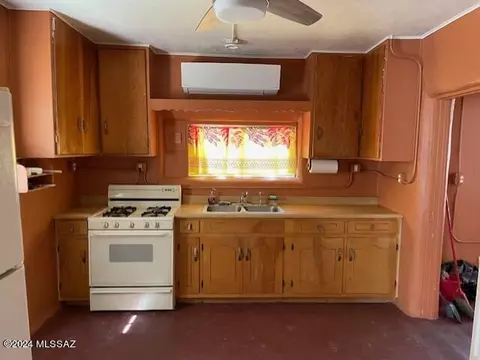 Kitchen - 439 E 6th St, Benson, AZ 85602 photo 1 of 3