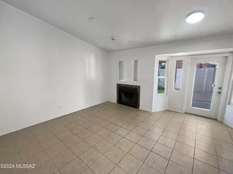 Living - 5310 W Eaglestone Loop, Tucson, AZ 85742 photo 1 of 4