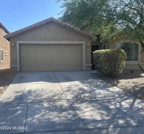 9029 S Cedarbrook Ln, Tucson, AZ 85756