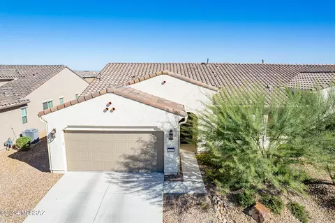1429 E Basalt Dr, Green Valley, AZ 85614