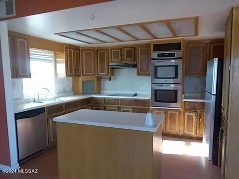 Kitchen - 3006 W Willow Tree Ln, Willcox, AZ 85643 photo 1 of 1