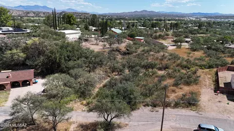 395 Quail Ct, Rio Rico, AZ 85648