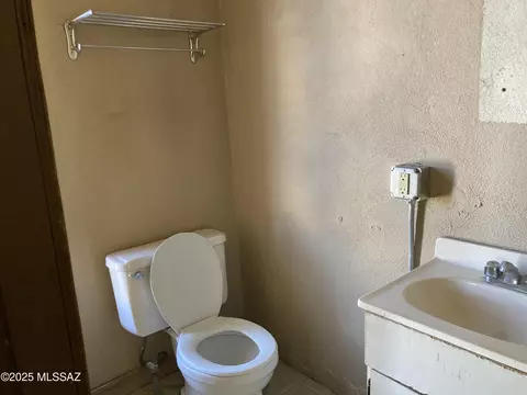 117 E Dumbauld St, Nogales, AZ 85621 photo 18